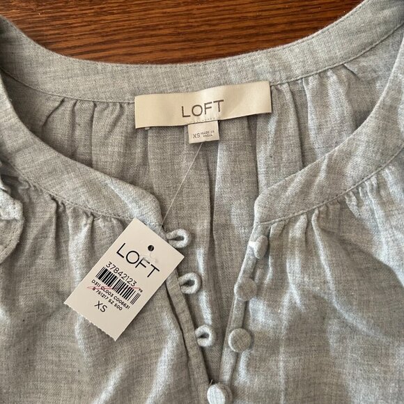 NEW WITH TAGS Loft Lace Shoulder Henley Blouse Size XS - Picture 6 of 14